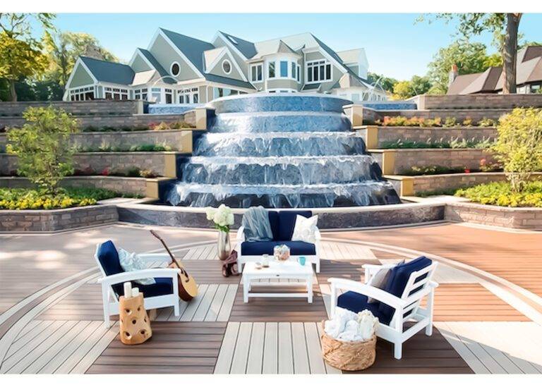 Lakefront deck built by DreamDecks in Northeast Ohio