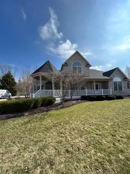DA575FCD 20CD 4B7F A528 D3AA0EE81318 4 5005 c DreamDecks designs and builds architectural-grade outdoor living spaces across Northeast Ohio. From modern decks to full backyard sanctuaries, each project reflects craftsmanship, precision, and timeless luxury. Call 330-907-3040 or visit buildyourDreamDeck.com DreamDecks | Premier Deck Builder & Outdoor Architecture