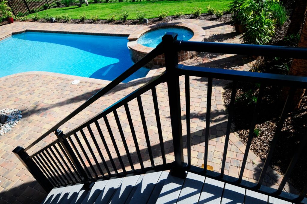 Westbury Riviera aluminum railing