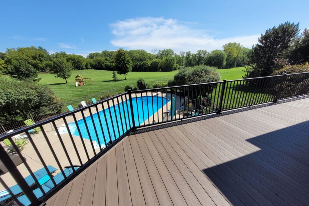 Westbury Tuscany aluminum railing