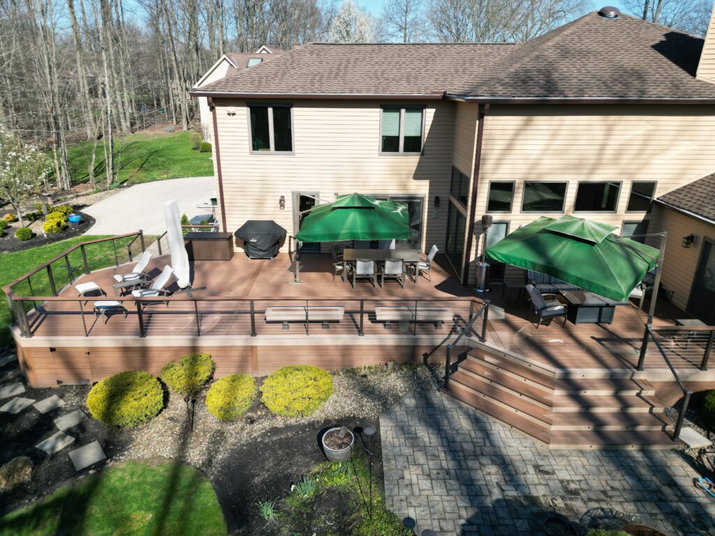 Aerial view of a Trex Lineage Biscayne deck with a Jasper picture frame border in Richfield, Ohio