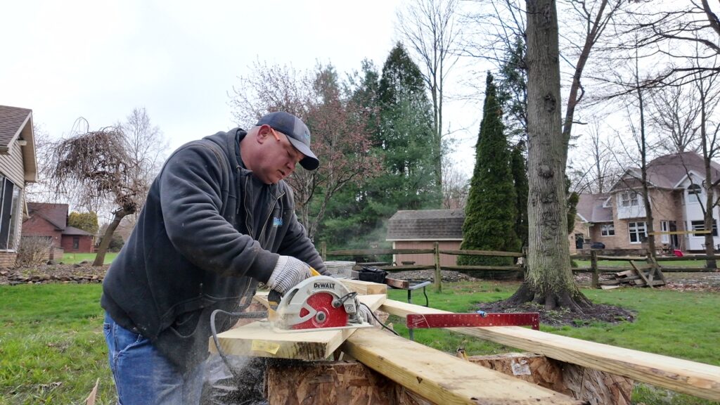 Deckorators Voyage Sedona deck build by DreamDecks in Uniontown, Ohio